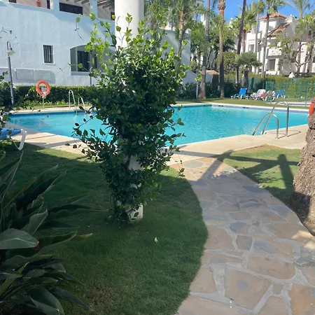 Apartment Superbe 3 *